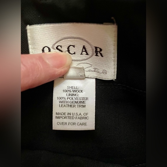 Oscar de la Renta 100% Wool Black Pencil Skirt with 4.5 Inch Leather Waist - Picture 4 of 10